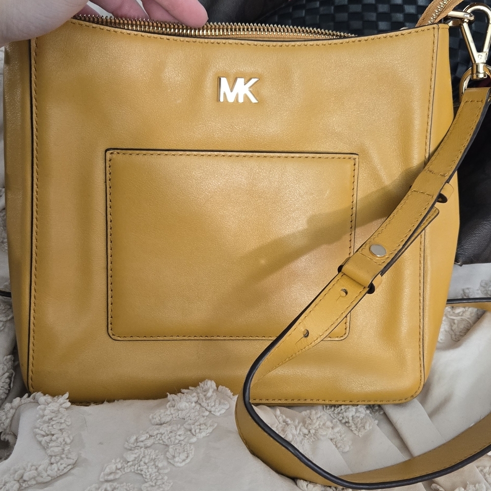Michael Kors Gloria Marigold Crossbody Bag